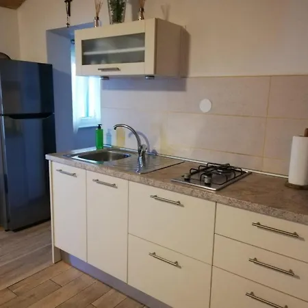Vakantiehuis Kamena Kucica Kraj (Zadar)