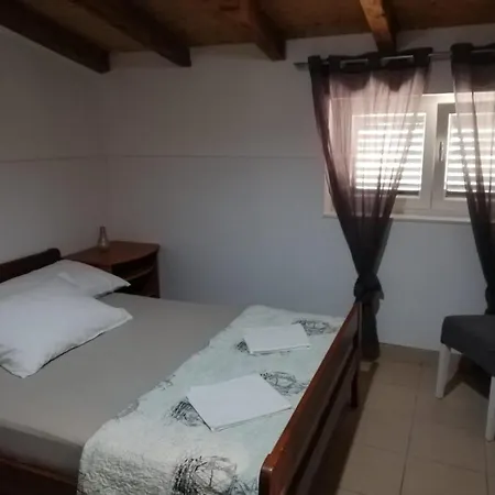 Kamena Kucica Vakantiehuis *