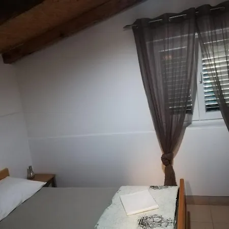 Kamena Kucica Vakantiehuis Kraj (Zadar)